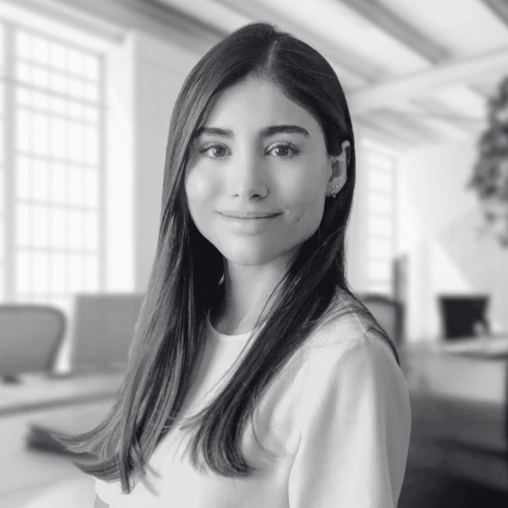 Nora Valadez, Senior SEO Specialist.